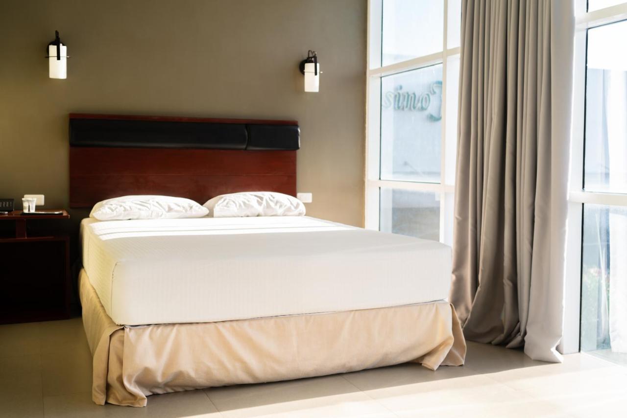 Dosi Hotel Ph Talisay  Εξωτερικό φωτογραφία
