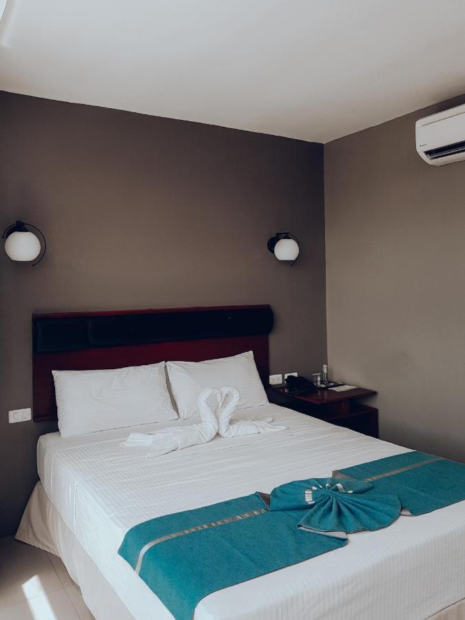 Dosi Hotel Ph Talisay  Εξωτερικό φωτογραφία