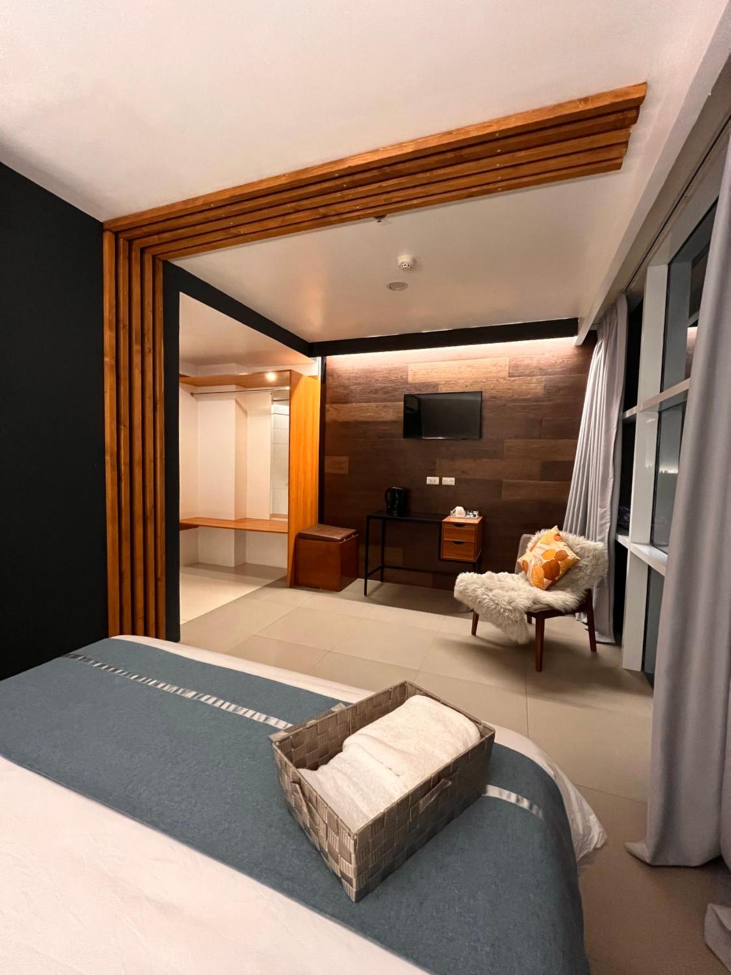 Dosi Hotel Ph Talisay  Εξωτερικό φωτογραφία
